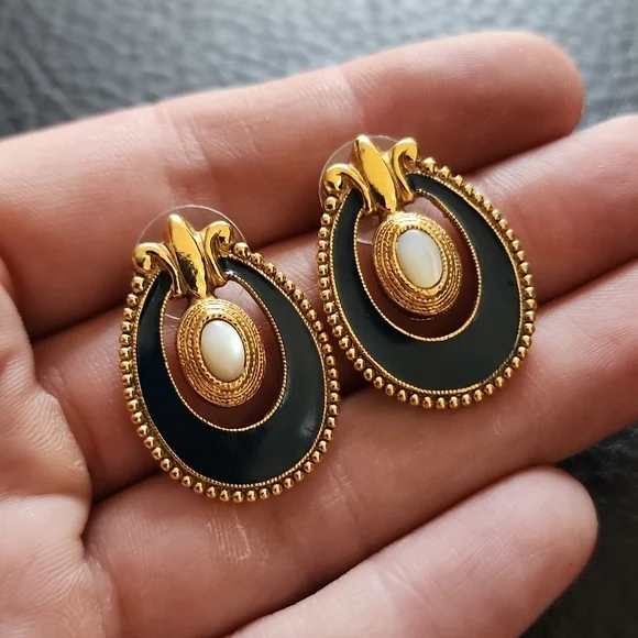 1928 earrings - Picture 3 of 8